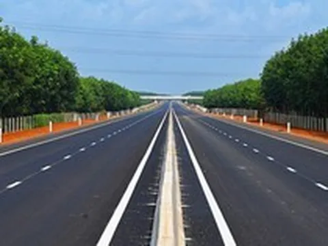 Khách sạn hết sạch phòng vì khai trương 2 tuyến cao tốc dịp nghỉ lễ