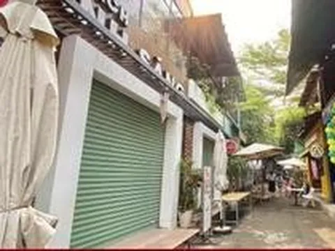 Loạt gian hàng ở Đường sách Buôn Ma Thuột cửa đóng im lìm, chủ đầu tư 'rút lui'