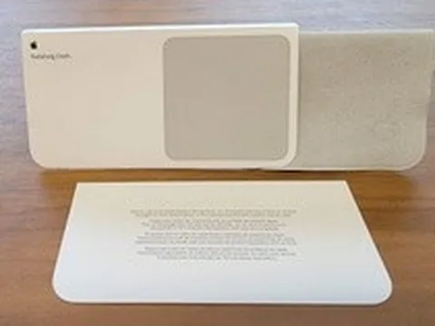 Giảm giá sốc còn 100.000 đồng, khăn lau màn hình Apple cháy hàng