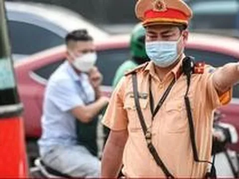 CSGT Hà Nội dẹp nạn 'bến cóc' test ma tuý, nồng độ cồn