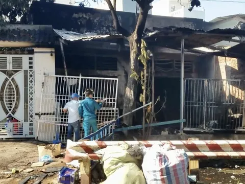 CLIP: Cháy lớn tại cơ sở làm ghế mới đi vào hoạt động