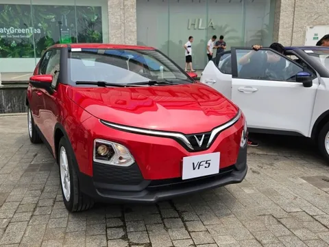 Loạt ô tô ngang tầm giá VinFast VF 5, đâu là 'xe quốc dân' tại Việt Nam?