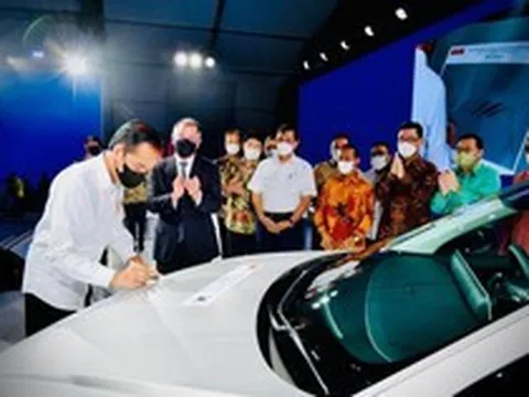 Học Mỹ, Trung Quốc, quốc gia ‘hàng xóm’ của Việt Nam cấm xuất khẩu hàng loạt nguyên liệu quan trọng sản xuất EV – ‘ép’ ông lớn đổ tiền tấn đầu tư, mơ ‘hoá rồng’ trong kỷ nguyên xe điện
