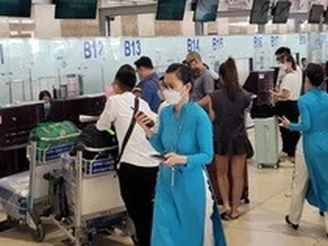 Bất ngờ với vé máy bay dịp lễ