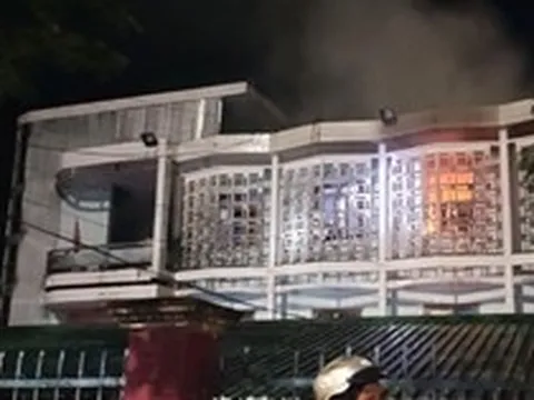 Cháy trụ sở Phòng Giáo dục huyện Trà Bồng (Quảng Ngãi) thiêu rụi nhiều tài liệu