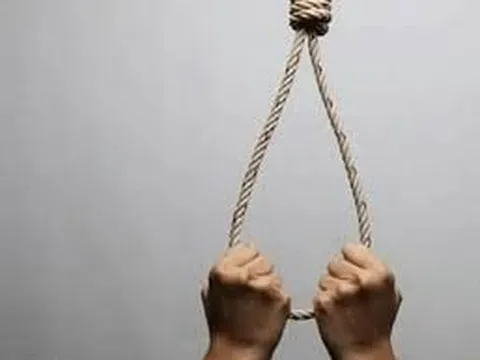 Nghệ An: Phát hiện nữ sinh lớp 9 tử vong trong tư thế treo cổ