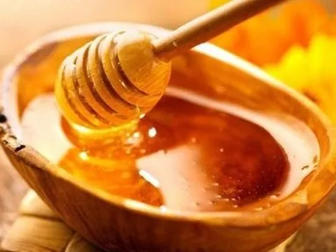 Uống mật ong vào buổi sáng có thật sự tốt?