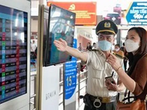 Vé máy bay rẻ bất thường: Có hay không việc găm hàng, ‘om’ giá?