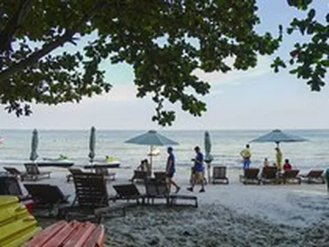 Đừng để giá vé máy bay cản trở du lịch!