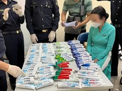 Khởi tố 22 vụ án, 65 bị can trong đường dây xách ma túy từ Pháp về Việt Nam