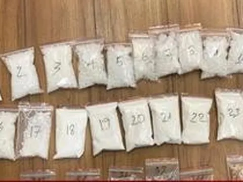 Thủ đoạn tinh vi của nhóm tội phạm lợi dụng 4 tiếp viên 'xách tay' ma túy