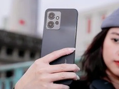 iPhone 14 Pro Max giảm sốc 10 triệu đồng so với niêm yết, Redmi A1 giá chưa đến 2 triệu