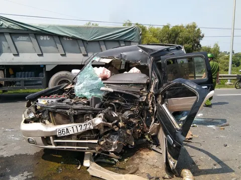 Tai nạn nghiêm trọng trên cầu La Ngà, 6 người thương vong