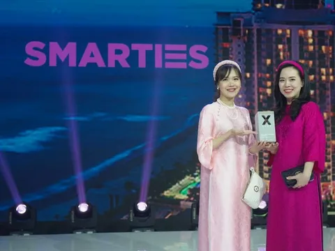 Vừa “lấn sân” sang Hybrid Reality Show, Local Digital Marketing Agency gây ấn tượng với chiếc cúp Bạc quốc tế đầu tiên