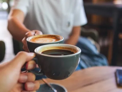 Nghiên cứu kéo dài 13 năm cho thấy uống cà phê giúp sống thọ