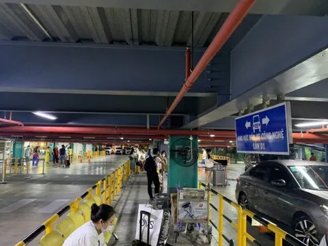 Sở GTVT "điểm mặt” Cảng HKQT Tân Sơn Nhất vụ tự điều chỉnh, phân luồng giao thông