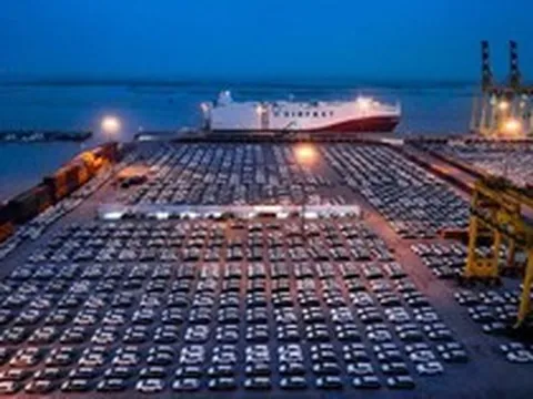 Trang tin Mỹ nói gì về việc tỷ phú Phạm Nhật Vượng tài trợ 1 tỷ USD tài sản cá nhân cho VinFast dù trước đó được cho là ''chưa có kế hoạch''?