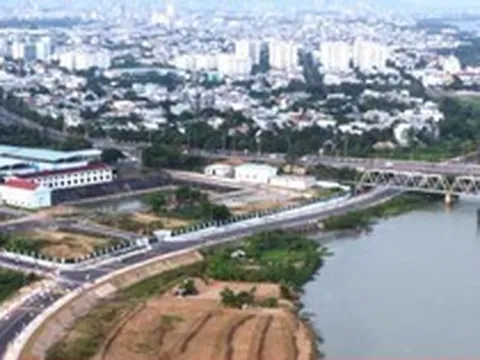 Đà Nẵng đưa vào sử dụng tuyến đường ven sông ‘đẹp như tranh’