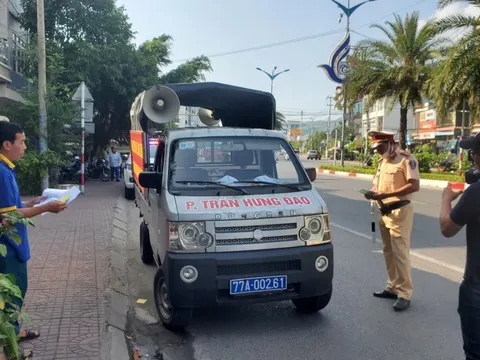 Đang trên đường đi đăng kiểm, xe chuyên dụng biển xanh vẫn bị phạt nặng