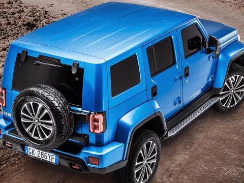 Chủ xe BAIC BJ40 tại Việt Nam sẽ thích gói độ này: Tháo lắp mui như Jeep, thêm nhiều trang bị để đi off-road
