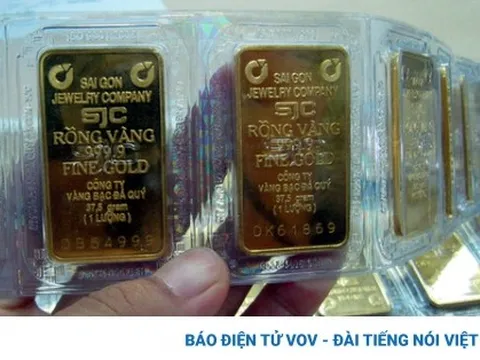 Giá vàng thế giới tăng mạnh, song vẫn thấp hơn giá vàng SJC 9,82 triệu đồng/lượng