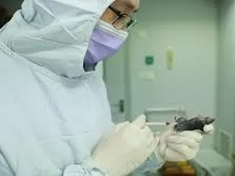 Gần 3.000 ca mắc mới COVID-19 ngày 27/4, có 6 trường hợp phải thở máy