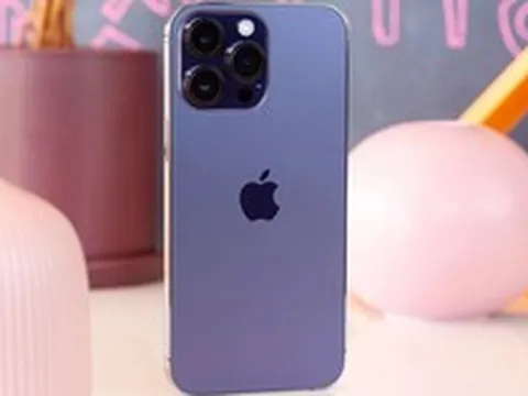 Choáng với giá iPhone 14 series hàng lock, thấp nhất không tới 9 triệu đồng