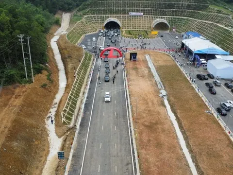 Chính thức khánh thành thêm 150km đường cao tốc Bắc - Nam