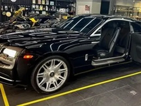 Rolls-Royce Wraith của Cường Đô La rao bán giá hơn 17 tỷ đồng: Gắn bộ mâm độ giá cả trăm triệu, 7 năm tuổi nhưng mới đi hơn 7.000km