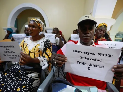 Tìm ra "nhân vật bí ẩn" trong vụ siro ho khiến 70 trẻ em tử vong?