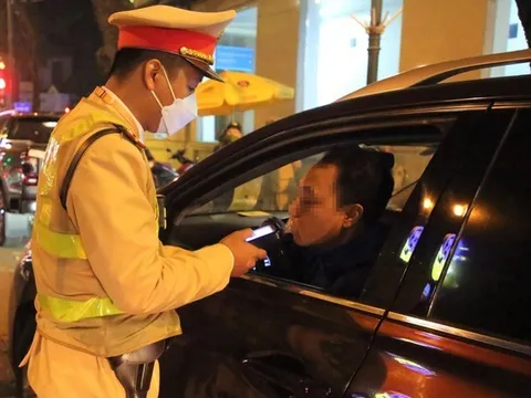Ngày 2-5, phát hiện hơn 3.400 tài xế vi phạm nồng độ cồn