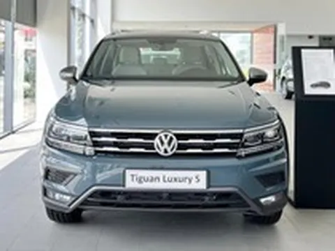 VW Tiguan Allspace liên tục xả hàng, giảm giá kỷ lục hơn 300 triệu đồng: Full option chỉ hơn 1,6 tỷ, ngang Sorento