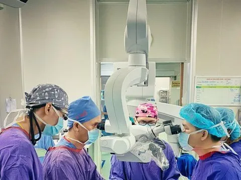 Hai ngày nghỉ lễ: Gần 800 ca tử vong, trong đó có 7 bệnh nhân COVID-19