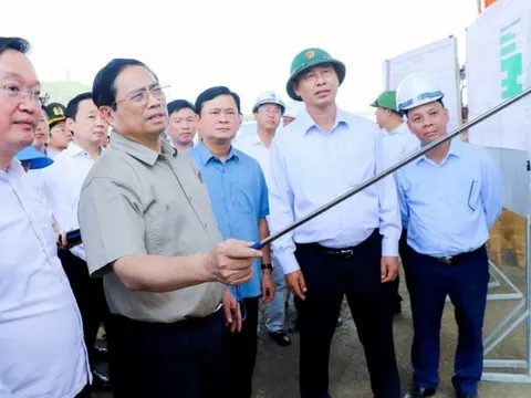 Thủ tướng Chính phủ kiểm tra tiến độ thi công dự án cao tốc Bắc – Nam