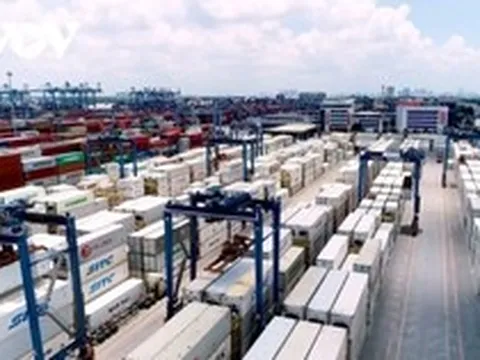 Hạ tầng yếu và thiếu khiến ngành logistics Đông Nam bộ ì ạch