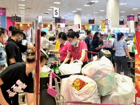 TP HCM: Siêu thị khuyến mãi đậm nhưng sức mua không như kỳ vọng