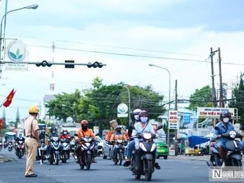 Người dân ùn ùn rời Đà Lạt sau kỳ nghỉ lễ