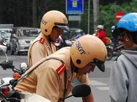 Chậm nộp phạt vi phạm giao thông bị tính lãi theo ngày