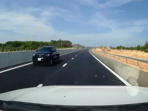 Mời tài xế chạy ngược chiều trên đường cao tốc Dầu Giây - Phan Thiết lên làm việc