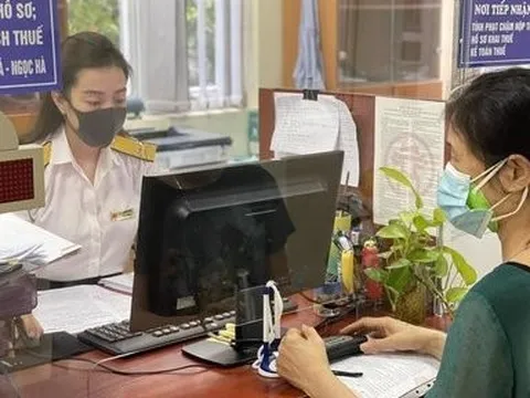 Bộ Tài chính đề xuất tiếp tục giảm mức thu 35 khoản phí, lệ phí