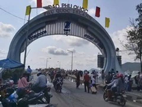 Vì sao du lịch Phú Quốc kém 'hot' hơn mọi năm: khách than giá cả trên trời, hải sản đắt gấp 2-3 lần chỗ khác