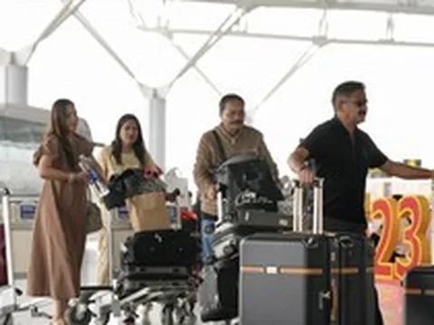 Ngăn chặn 'om' vé máy bay, đẩy giá cao