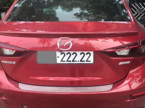 Mazda3 đi 6 năm gần 80.000km chào giá 1,3 tỷ ngang BMW 3-Series 'đập hộp', chủ xe chỉ đăng ảnh có biển số và không nói nhiều