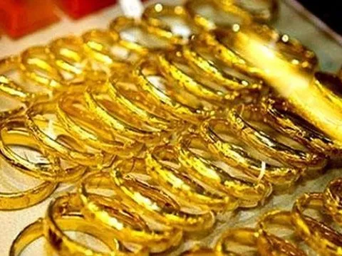Vàng nhẫn tròn trơn tăng gần nửa triệu đồng/lượng