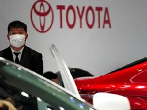 'Thua đau' tại Trung Quốc vì bảo thủ, có hãng sụt giảm thị phần 66%: Toyota, Honda, Mazda đã 'sáng mắt chưa'?
