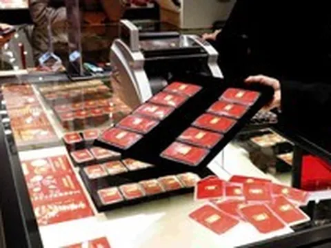 Đà tăng giá vàng chưa chắc chắn