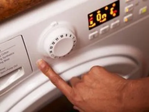 5 mẹo hay giúp bạn sử dụng máy giặt tiết kiệm điện nhất có thể