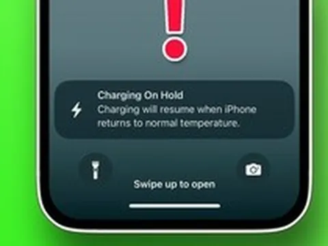Hè nóng đừng sạc điện thoại theo cách này, chính Apple cũng cảnh báo dễ chai pin nhanh hơn