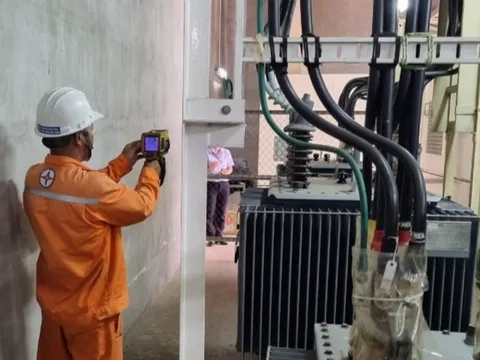 Nắng nóng như thiêu như đốt, tiêu thụ điện ở TP HCM liên tục phá kỷ lục