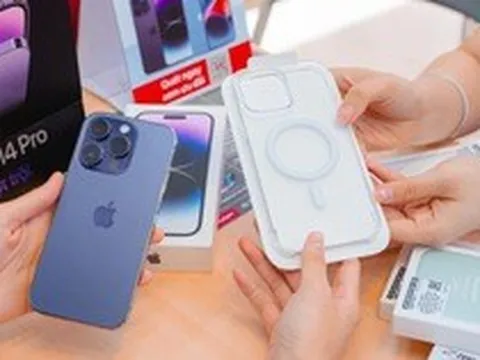 Giá iPhone 14 Pro Max tại Việt Nam lại thiết lập đáy mới: Lỗ cả triệu đồng chỉ sau vài tuần
